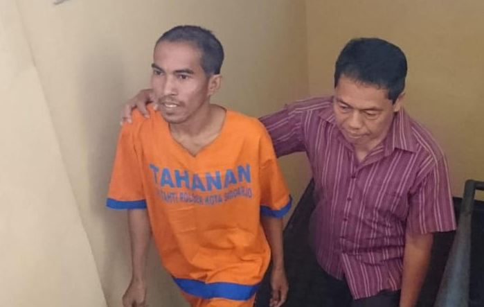 Sarung Tertinggal saat Curi Kotak Amal, Rosyadi Tak Berkutik