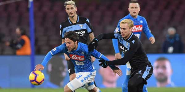 Napoli Kalahkan Lazio 2-1
