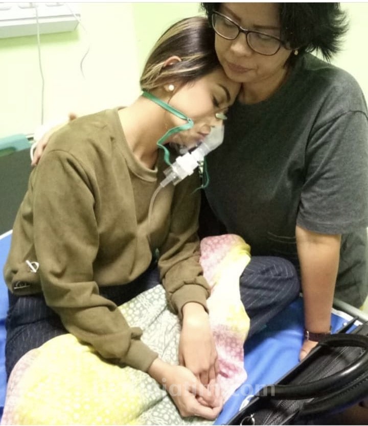 Sakit Maag Akut, Penahanan Vanessa Angel Ditunda