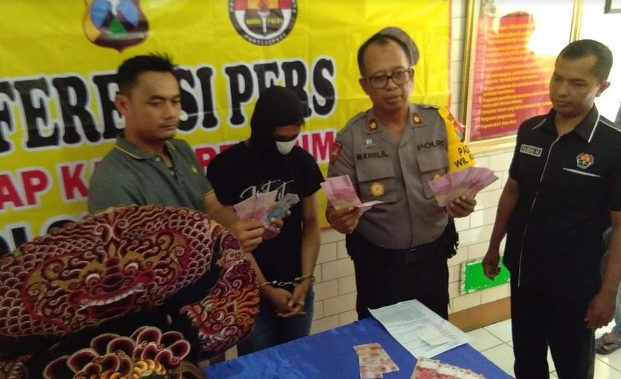 Pengedar Upal Tertangkap Usai Beli Topeng Barong di Krian