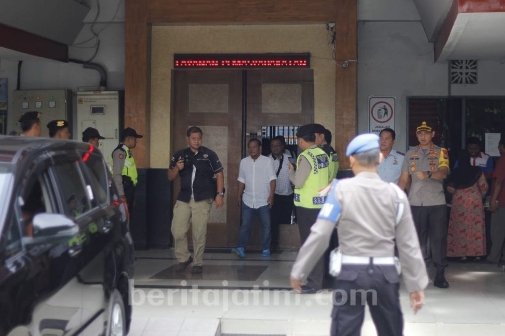 Jalani Pemeriksaan, Vigit Waluyo Dikawal Ketat