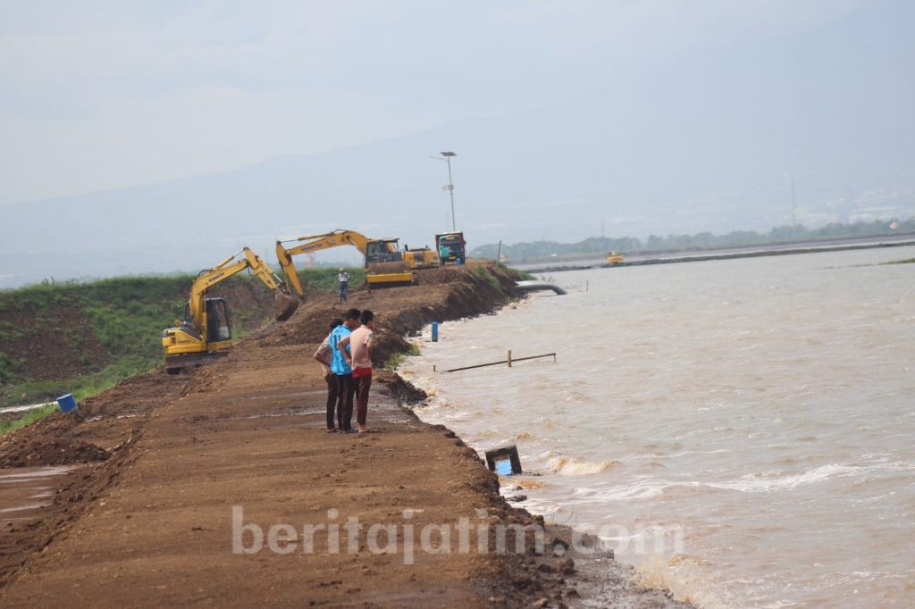 Tanggul Lumpur di Gempolsari Meninggi, Rawan Jebol