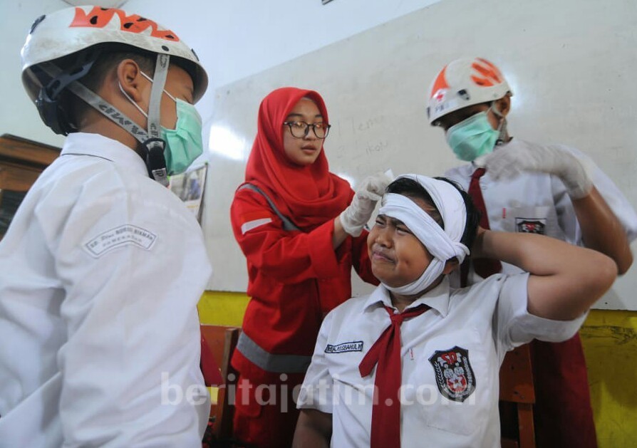Gadis Ini Bangga Bisa Jadi Inspirasi Siswa SD