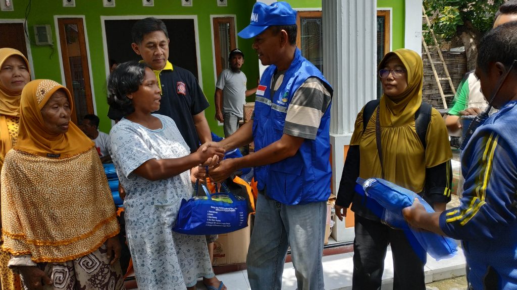 Dinsos Kabupaten Mojokerto Mulai Salurkan Batuan ke Korban Banjir