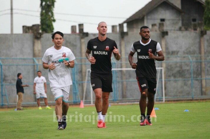 Dane dan Marckho Mulai Latihan Bareng Madura United