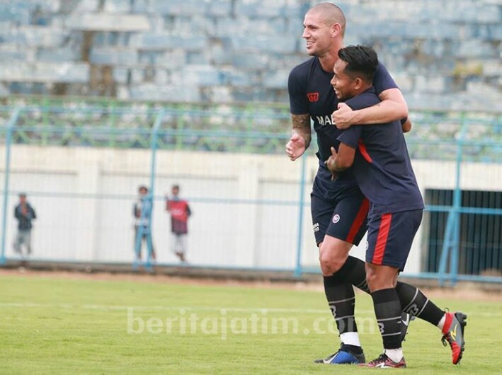Ujicoba, Madura United Bantai Fajar FC 15 Gol Tanpa Balas