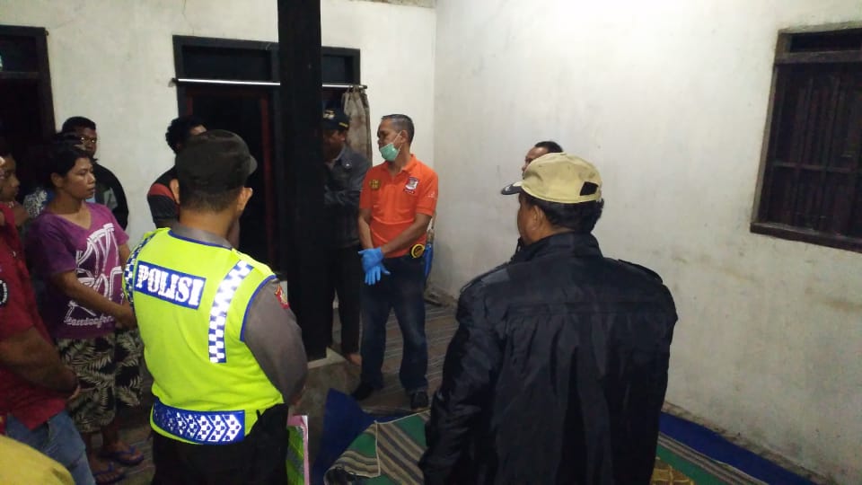 Sakit Gigi, Kakek di Kediri Kendat di Dapur