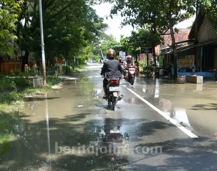 Mendung, Warga Sampang Dihantui Banjir Kali Kemuning