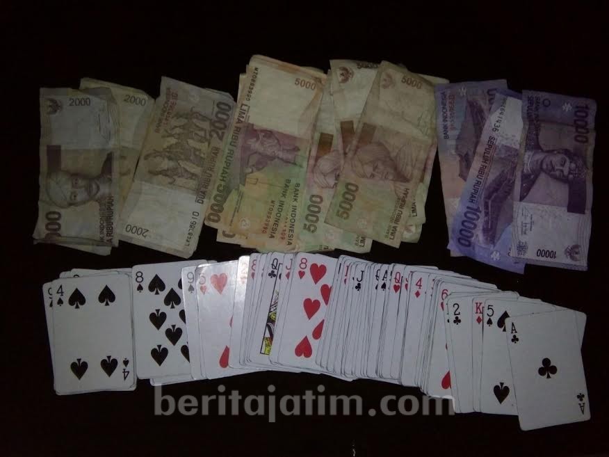 Judi Remi Selama 3 Hari, Oknum PNS Dibekuk Polisi