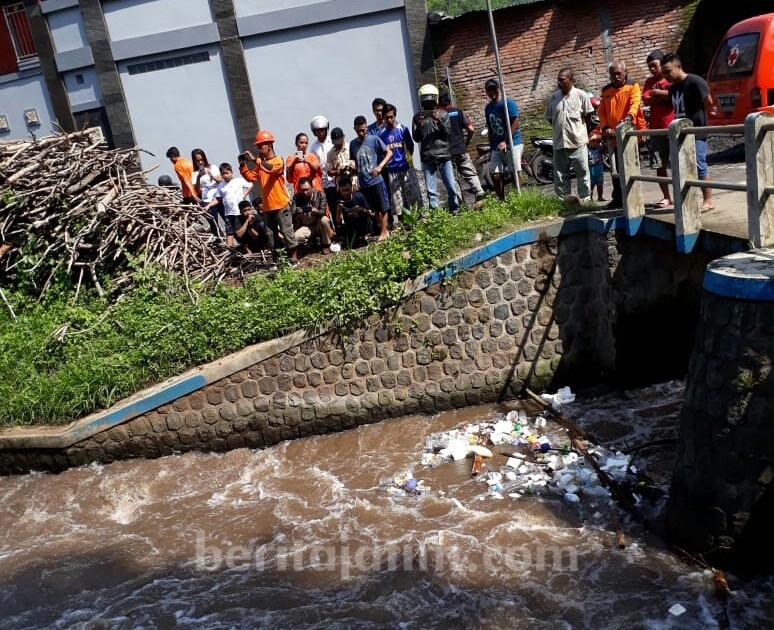 Mayat Bertato Ditemukan di Sungai Molek Kepanjen