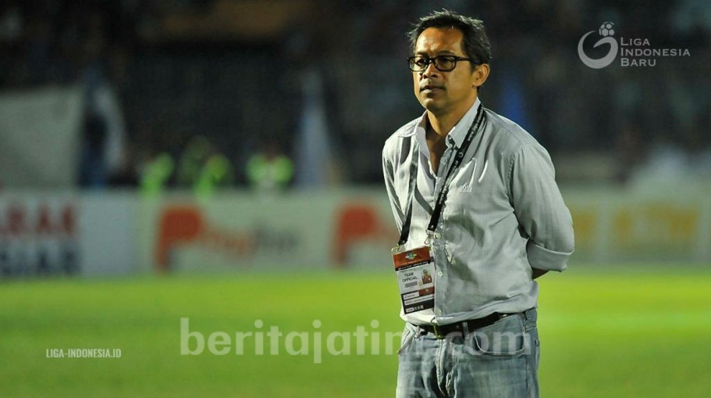 Soal Pemain Bidikan Persela, Pelatih Aji Santoso Masih Tertutup