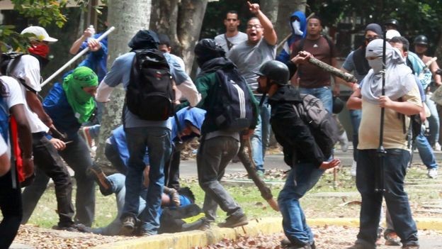 Orang-orang yang Siap Mati untuk Presiden Maduro