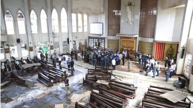 Bom Gereja Filipina, 5 Pelaku Menyerah