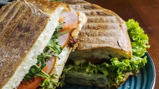 Gara-gara Curi Roti Lapis, Anggota Parlemen Mengundurkan Diri