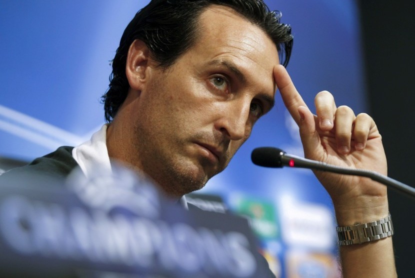 Kalah dari Bate Akibat Oezil Absen, Emery Cuek