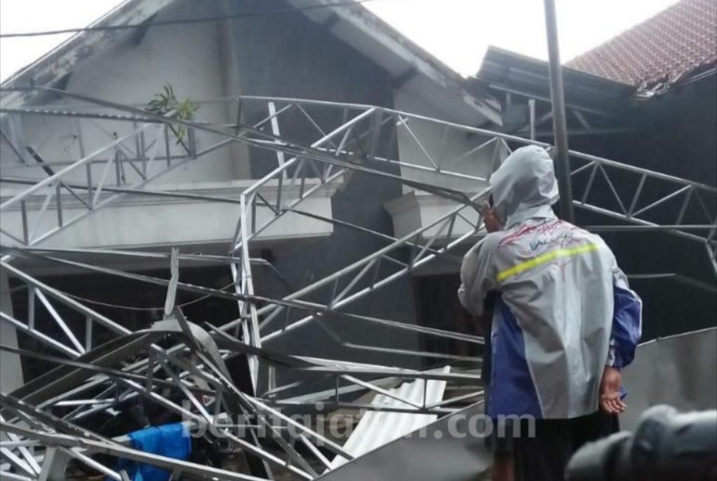 Puting Beliung Terjang Tanggulangin, Sejumlah Rumah Warga Rusak