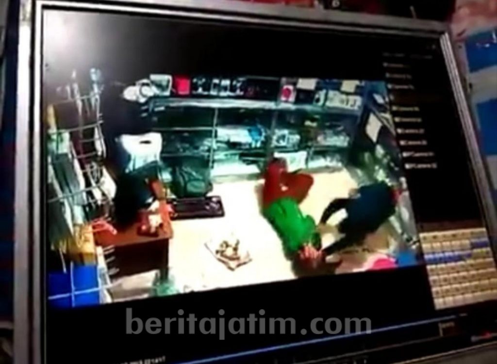 Lelaki Penganiaya Perempuan Berjilbab Ditangkap