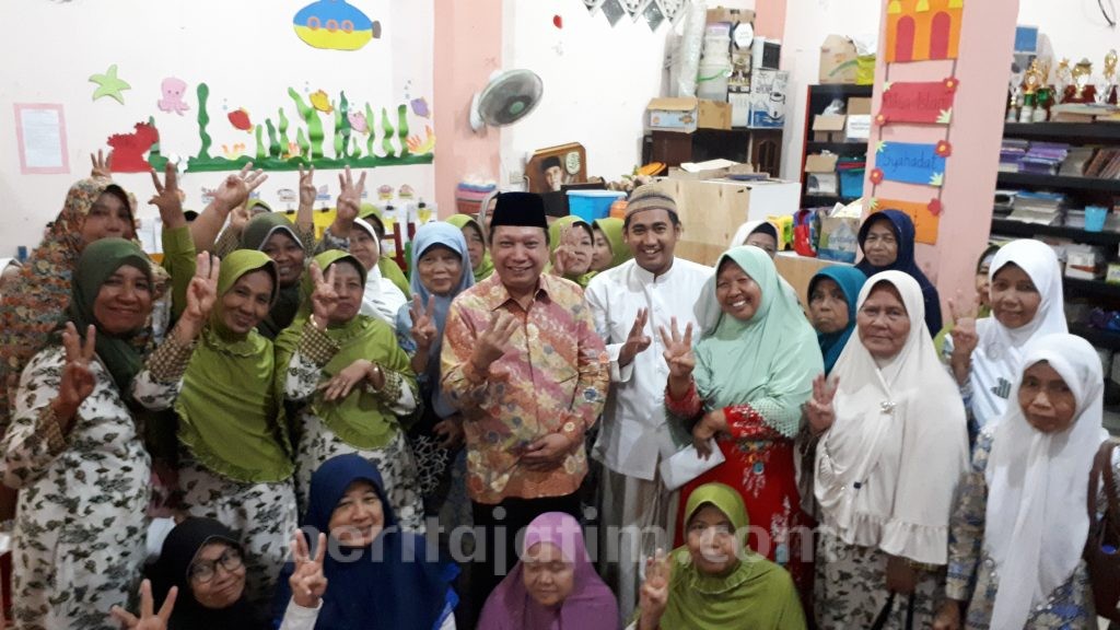 Keluarga Besar Ponpes Putri An Nuriyah Mantapkan Kemenangan PKB dan Fandi Utomo