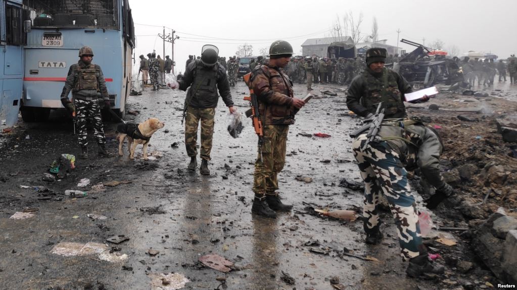 10 Tentara India Tewas Akibat Serangan Bom Mobil