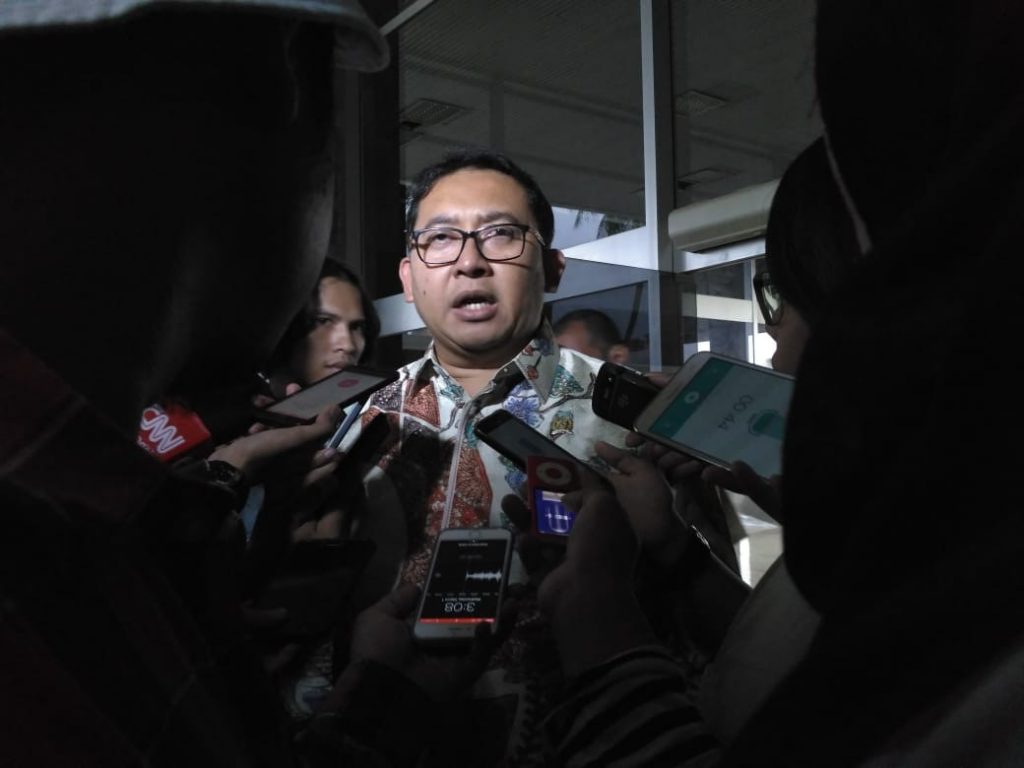 Dugaan Like Video Porno di Medsos, Fadli Zon Dilaporkan ke Bareskrim Fadli Zon, Politisi Partai Gerindra