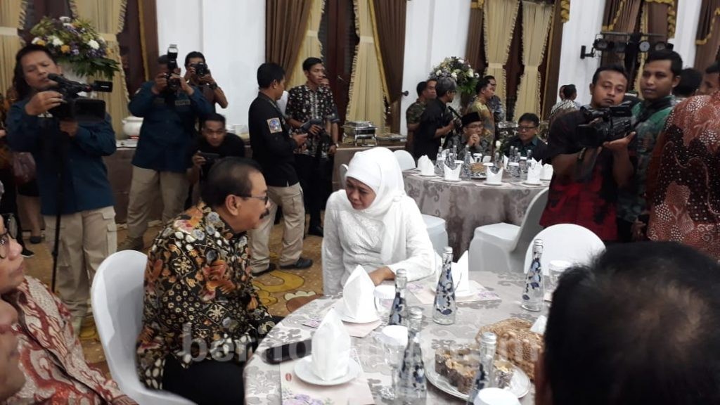 Pakde Karwo: Ibu Khofifah dan Mas Emil yang ‘Melanjutkan Kapal Menuju Pelabuhan’