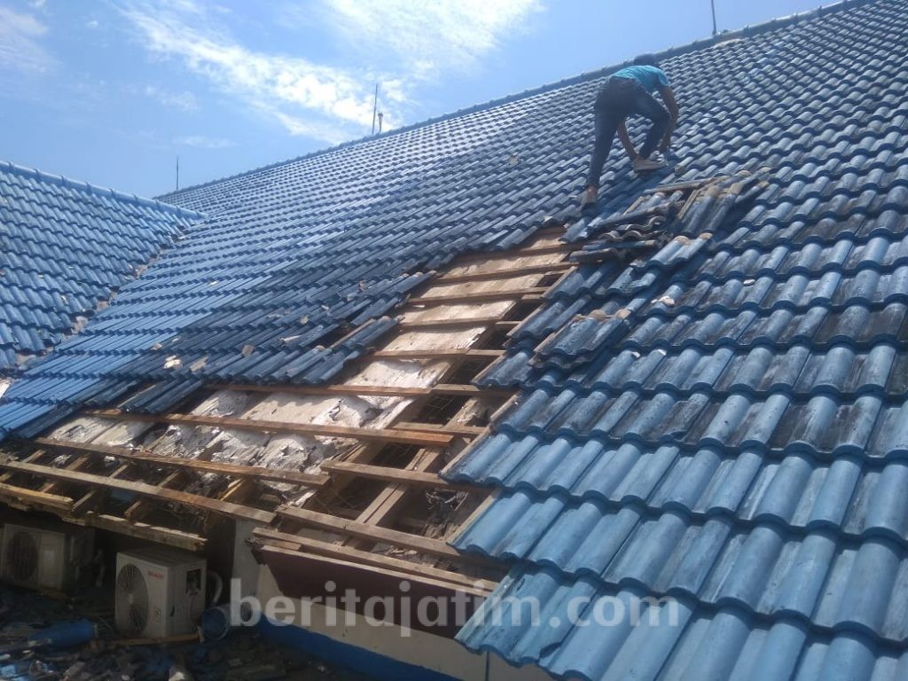 Bangunan Bandara Jember Rusak Kena Puting Beliung