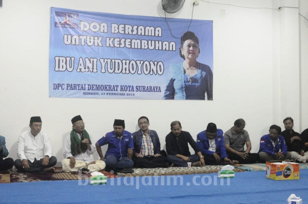 Ratusan Kader Demokrat Surabaya Doakan Kesembuhan Ani Yudhoyono
