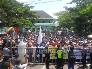 Dijanjikan 6 Panitia Prona Ditahan, Ribuan Demonstran Bubar