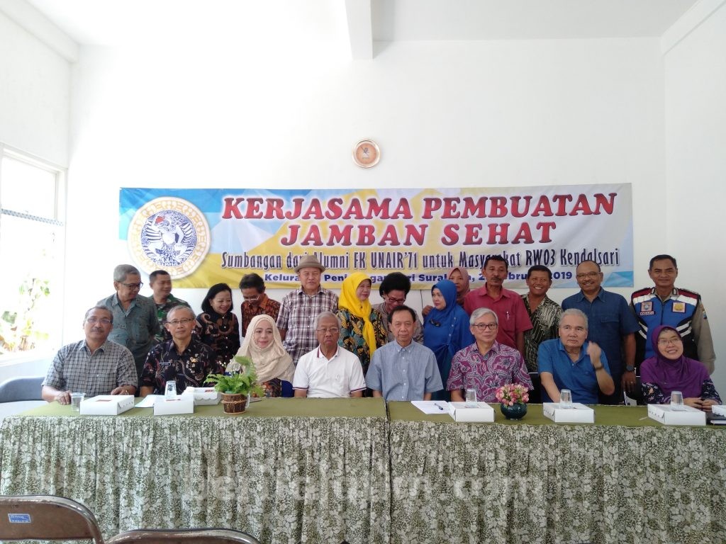 Alumni FK UNAIR Tuntaskan Permasalahan Jamban di Penjaringan Sari
