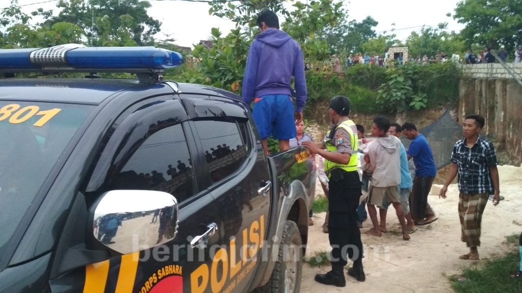 Tertimpa Batu Besar Jatuh, Kuli Angkut Batu Tewas