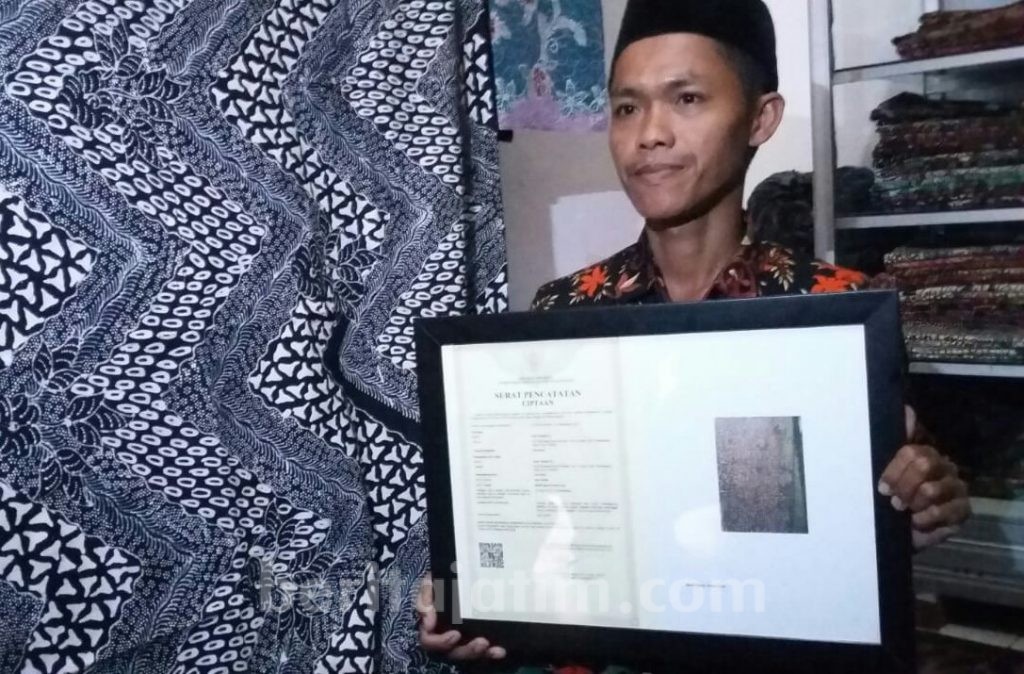 Dua Pebatik Pamekasan Ciptakan Motif Batik Baru Khas Madura