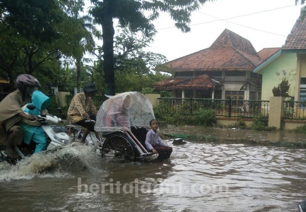 Lagi, Jl Brawijaya Pamekasan Tergenang Air
