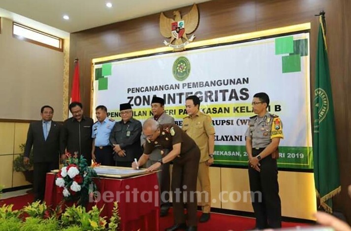 PN Pamekasan Gelar Deklarasi Pencanangan Pembangunan Zona Integritas