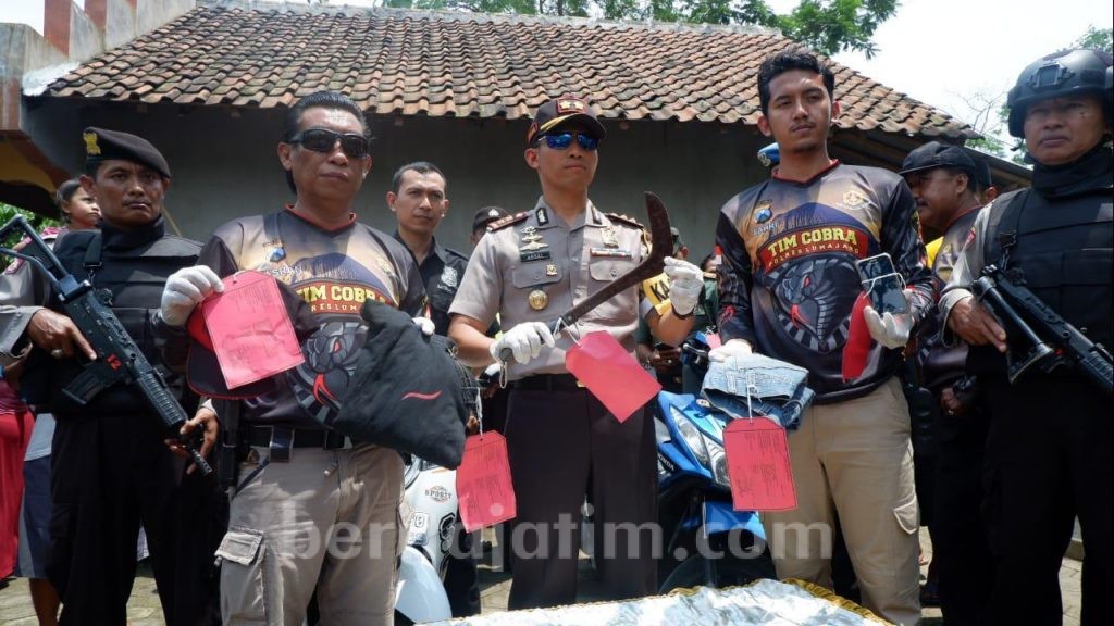 2,5 Bulan, Tim Cobra Lumajang Tembak 15 Penjahat