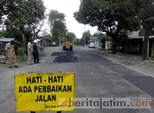 Jalan Nasional Pakisaji-Kepanjen Mulai Diperbaiki