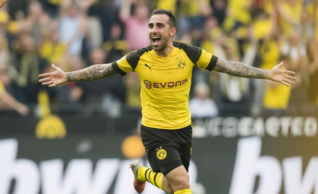 Dortmund Permanenkan Status Alcacer dari Barcelona