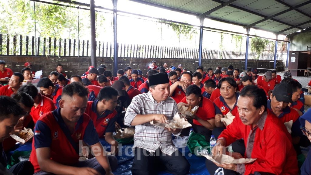 Makan Siang Bareng Ribuan Buruh, Dukungan untuk Fandi Utomo PKB Terus Menguat
