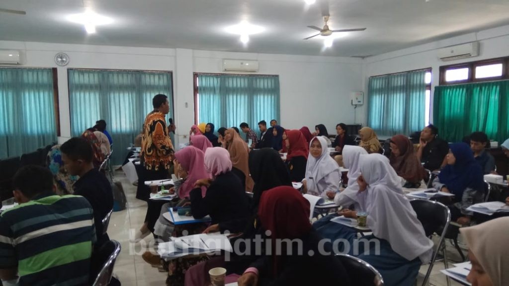 Balai Bahasa Jatim Gandeng Unej untuk Bimtek Komunitas Baca