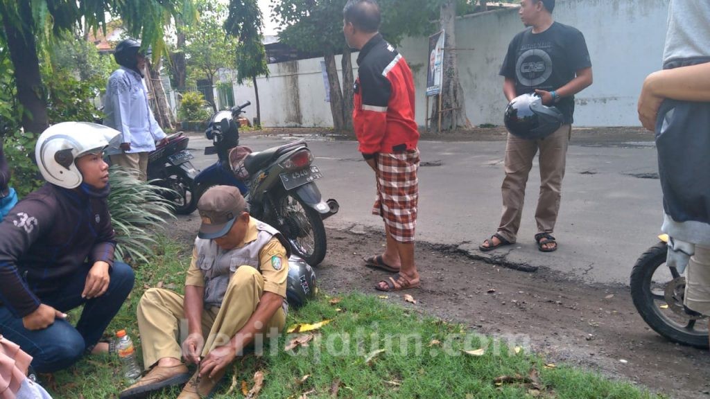 Jalan Berlubang Kembali Makan Korban