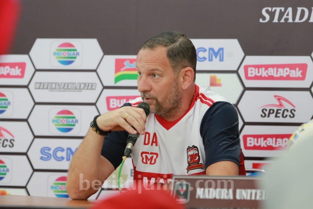 Dejan Antonic Berambisi Kalahkan Persija