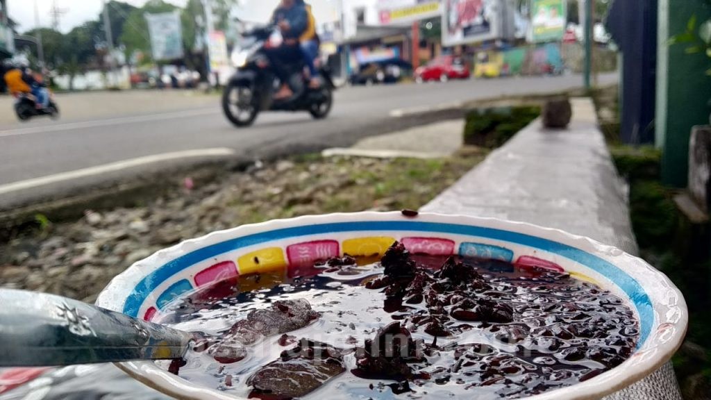 Es Tape Ketan Ireng, Kuliner Khas Pacet Pengusir Dingin