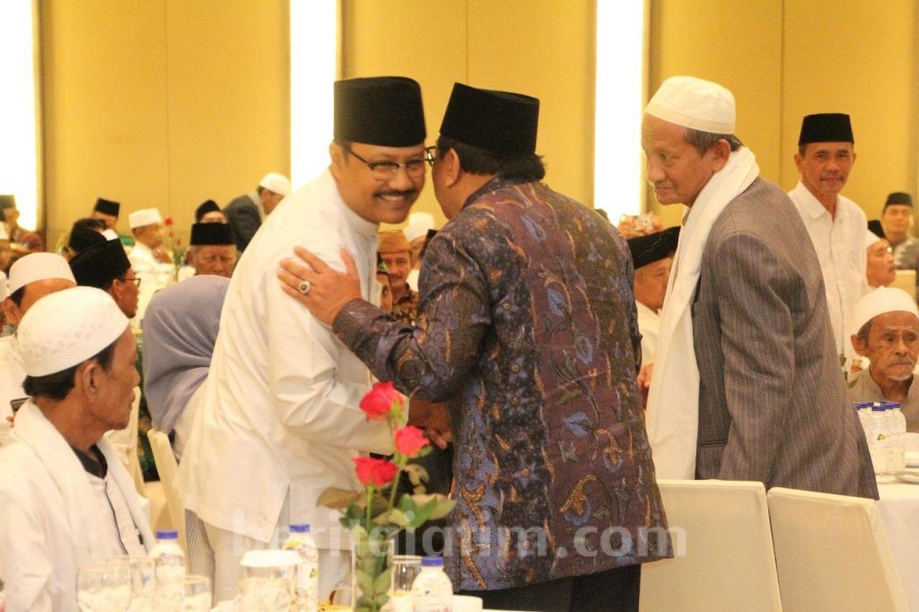 Pakde Karwo dan Gus Ipul Susul Khofifah-Emil Bersatu untuk Jokowi