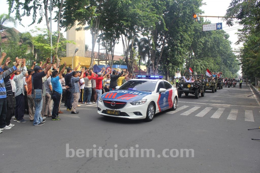 Demo Brutal, Polisi Semprotkan Gas Air Mata