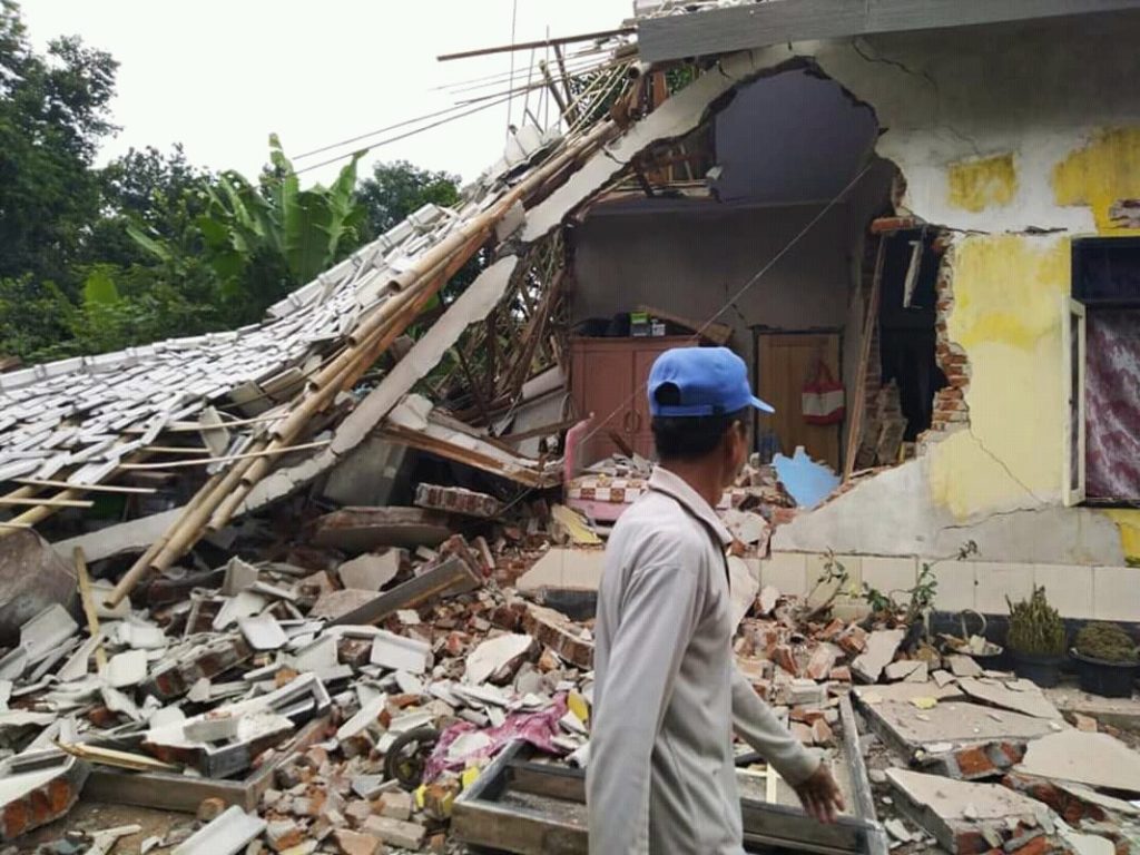 Gempa Berkekuatan M 5,4 Guncang Lombok Timur, Dua Orang Meninggal Dunia dan Ratusan Rumah Rusak