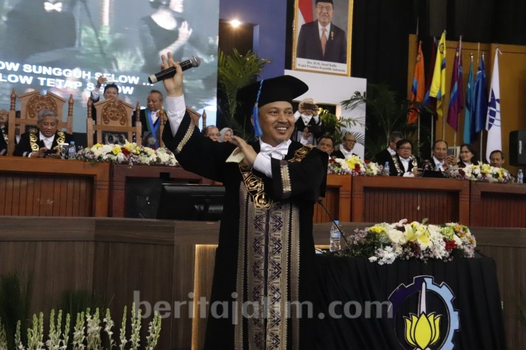 Lagu Selow Jadi Kado Perpisahan Prof Joni untuk ITS