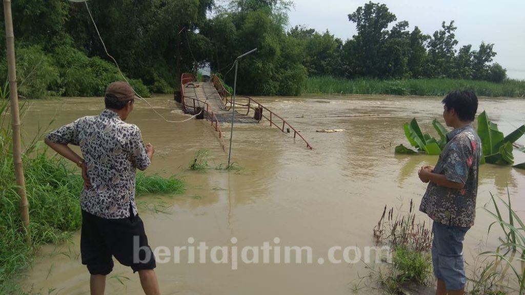 Tahun 2017, Jembatan Gantung Itu Juga Pernah Ambrol