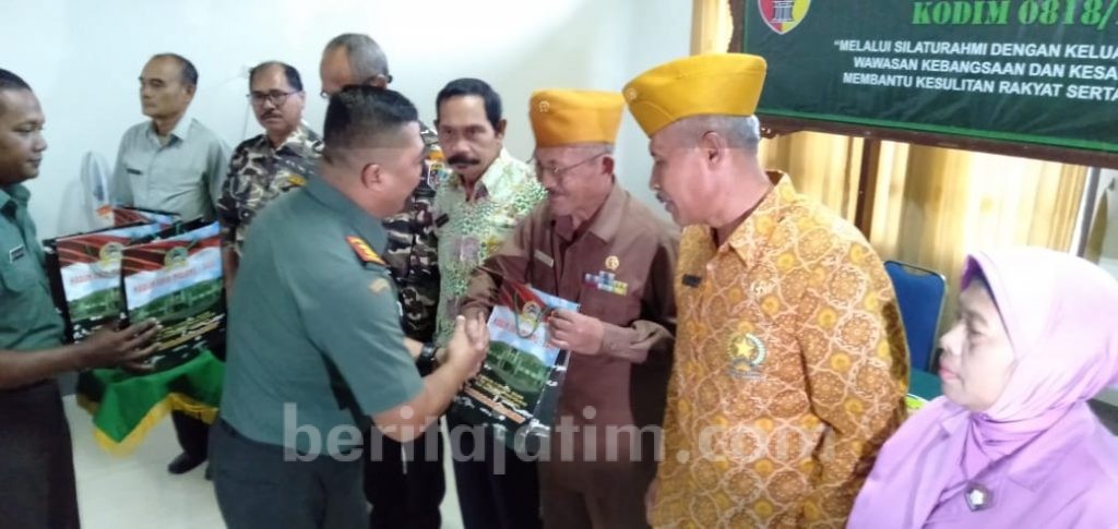 Gelar Komsos, Ini Pesan Dandim 0818 Pada KBT