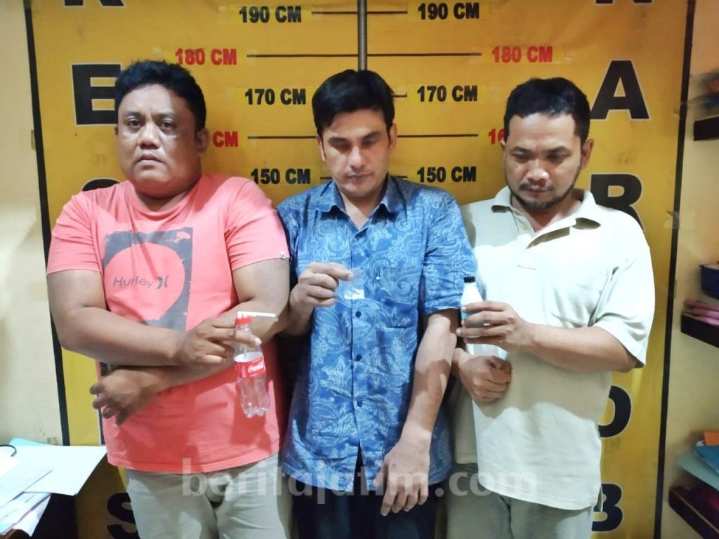 Terlalu, Tiga Orang Ini Pesta Sabu Dalam Musolla