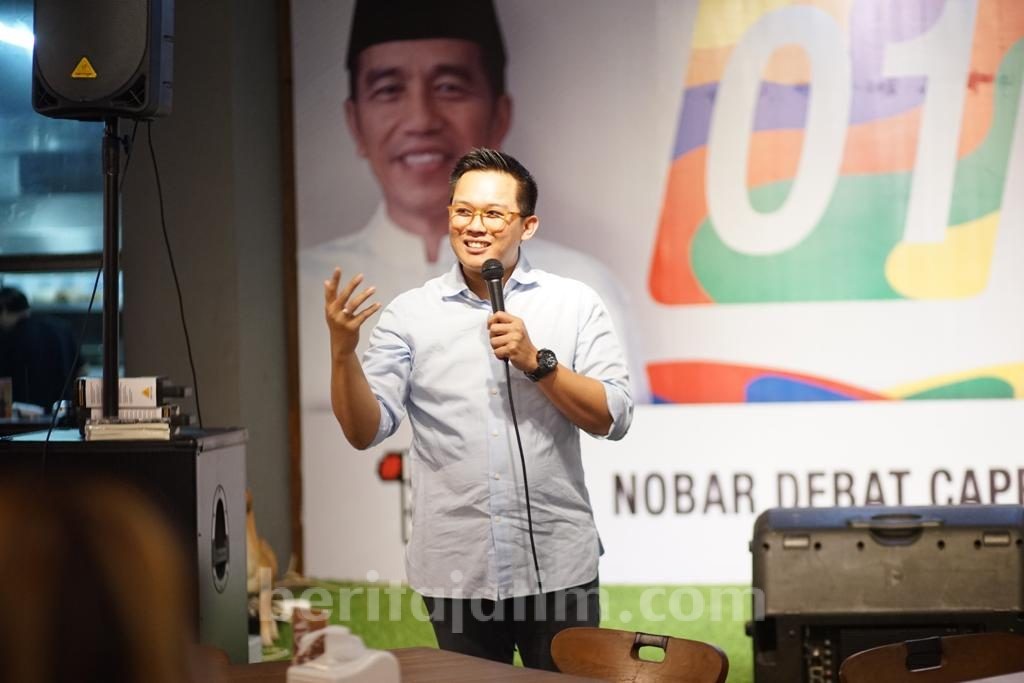 Solidkan Dukungan Jokowi, Relawan Milenial Jatim Bikin Nobar Debat Atraktif