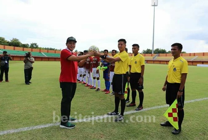 Bupati Pamekasan Buka Laga Penyisihan Grup